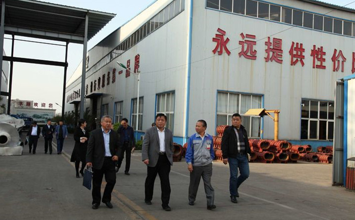 會后，企業家們參觀金格瑞生產間