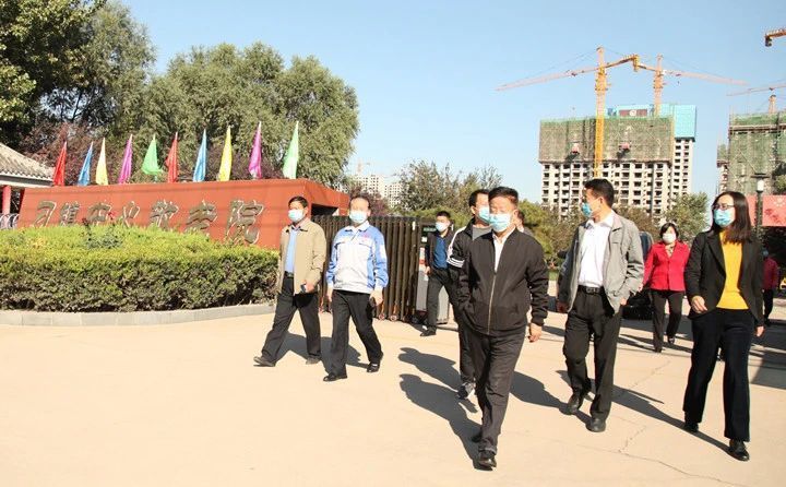 愿尊老愛老的傳統(tǒng)美德不斷的傳承、發(fā)揚(yáng)、光大